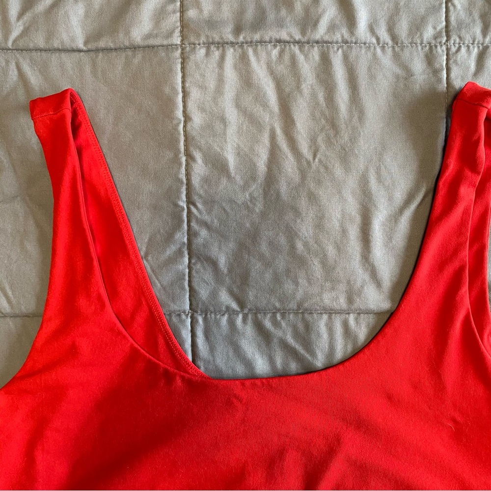 Fabletics 3X Women’s Red Sports Bra EUC Activewear Sporty Athletic Athleisure - Picture 4 of 9